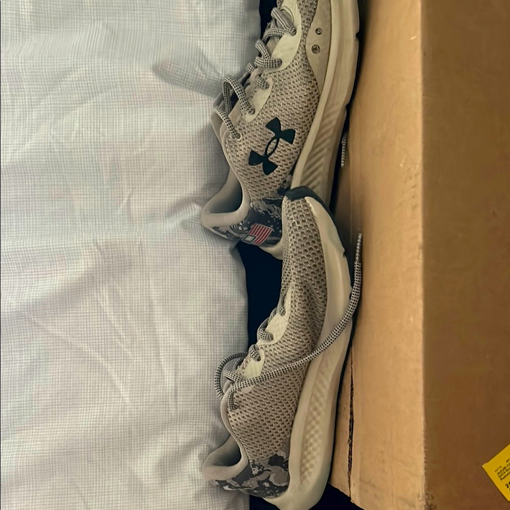Under Armour Gray Men's Shoes